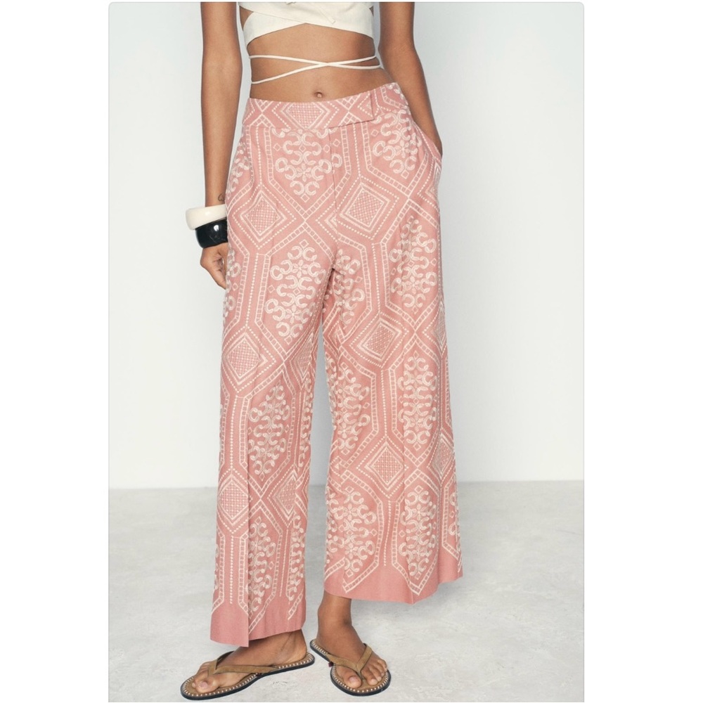 New - Zara EMBROIDERED RUSTIC TROUSERS